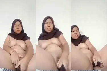 Bokep Jilbab Ukhti Toge Colmek Pakai Terong Hijau