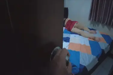 Menyelinap Masuk Kamar Tante Saat Suami Pergi